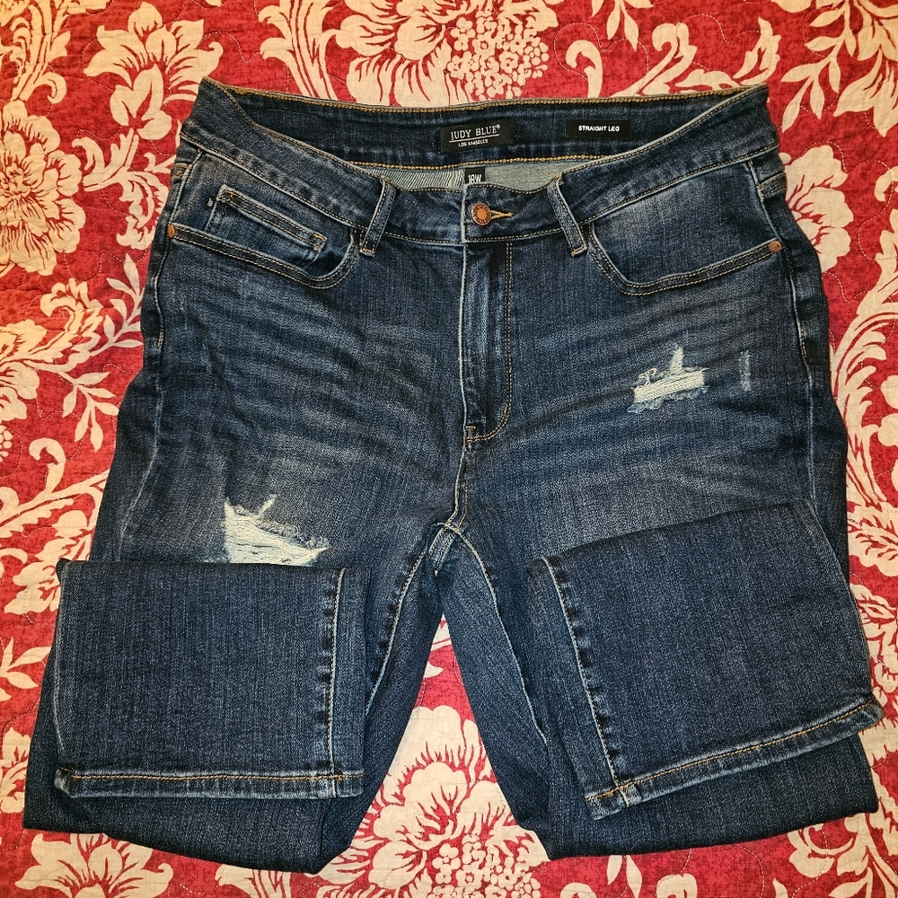 Judy Blue Walnut Creek Mid Rise Cropped Straight 18W